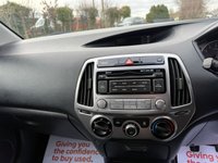 USED 2014 14 HYUNDAI I20 1.2 Active Hatchback 5dr Petrol Manual Euro 5 (85 bhp) 11 SERVICE STAMPS, ONLY 35 POUND A YEAR ROAD TAX