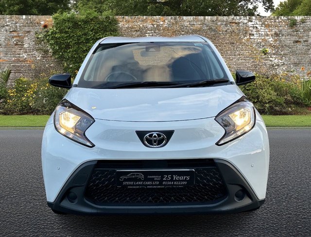2022 TOYOTA AYGO X - Photo 5