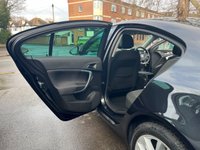 USED 2016 16 VAUXHALL INSIGNIA 1.6 CDTi SRi Hatchback 5dr Diesel Auto Euro 6 (136 ps) Immaculate Interior