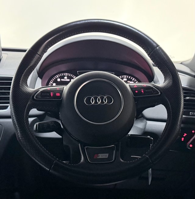 2017 AUDI Q3 - Photo 8