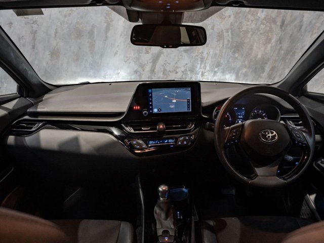 2023 Toyota C-HR 2L Design 5dr - Photo 12