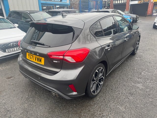 2022 FORD FOCUS - Photo 3