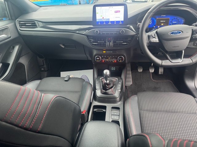 2022 FORD FOCUS - Photo 11