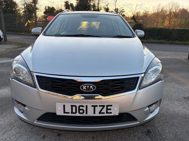 2011 Kia Ceed 1L 2 5dr - Photo 2