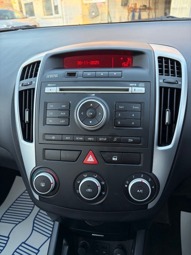 2011 Kia Ceed 1L 2 5dr - Photo 12