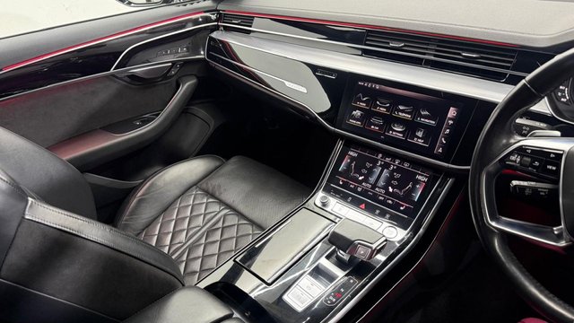 2020 Audi A8 3L Black Edition 4dr - Photo 3