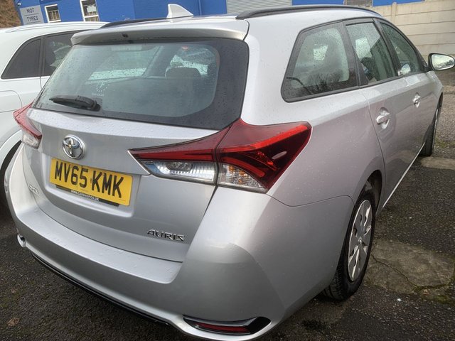 2015 TOYOTA AURIS 1.4 D-4D Active Touring Sports 5dr Diesel Manual Euro 6 (s/s) (90 ps) - Photo 5
