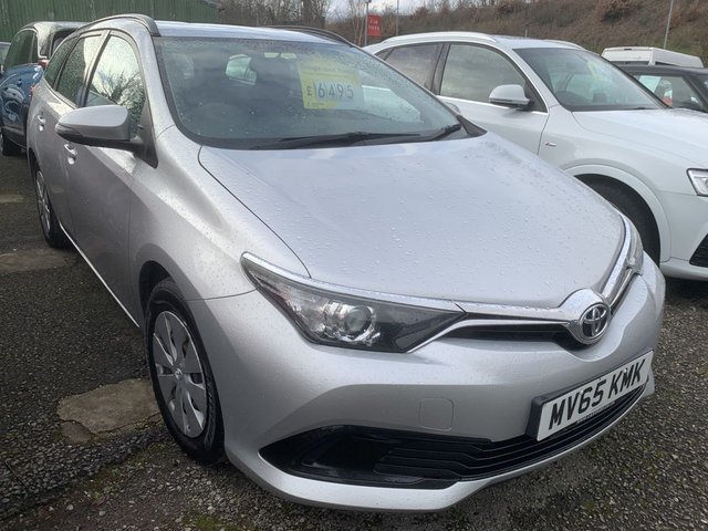 2015 TOYOTA AURIS 1.4 D-4D Active Touring Sports 5dr Diesel Manual Euro 6 (s/s) (90 ps)