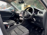 USED 2018 18 VOLKSWAGEN TIGUAN 2.0 TDI SEL Euro 6 (s/s) 5dr REAR CAM PAN ROOF H SEATS