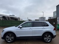 USED 2018 18 VOLKSWAGEN TIGUAN 2.0 TDI SEL Euro 6 (s/s) 5dr REAR CAM PAN ROOF H SEATS