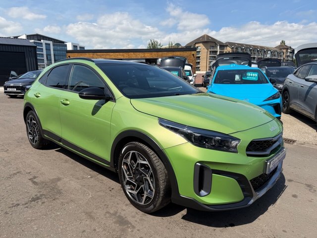 View our KIA XCEED