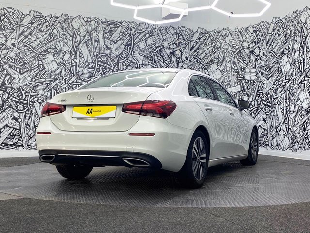 2021 Mercedes-Benz A-Class 1.3L Sport 4dr - Photo 11