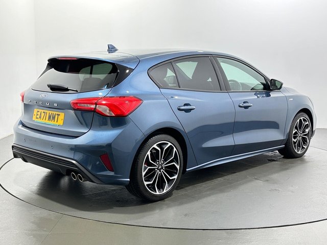 2022 Ford Focus - Photo 8