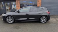 USED 2023 72 FORD FOCUS 1.0T EcoBoost ST-Line Hatchback 5dr Petrol Manual Euro 6 (s/s) (125 ps) *** SATELLITE NAVIGATION - CRUISE CONTROL - PARKING SENSORS - APPLE PLAY/ANDROID AUTO***