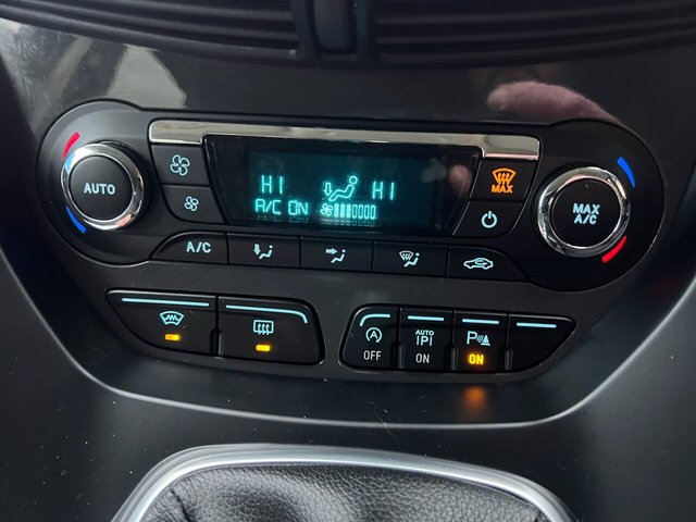 2015 FORD KUGA 2015 2.0 TDCi Titanium SUV 5dr Diesel Manual 2WD Euro 6 (s/s) (150 ps) - Photo 12