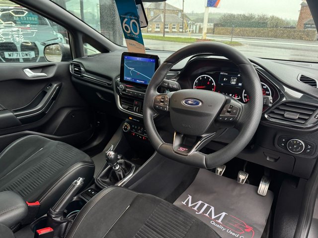 2020 FORD FIESTA 2020 1.5T EcoBoost ST-3 Hatchback 3dr Petrol Manual Euro 6 (s/s) (200 ps) * HUGE SPEC LIST * ST PERFORMANCE PACK * HEATED STEERING WHEEL * B&O SOUND SYSTEM * CRUISE CONTROL * APPLE CARPLAY * REAR CAMERA * HEATED RECARO SETAS * 18" MAGNETIC ALLOYS * PRIVACY GLASS * 4.2" DISPLAY * MAGNETIC GREY * QUICKCLEAR WINDSCREEN * RED BRAKE CALIPES * FORD SYNC 3 * ST SPORTS SUSPENSION * SAT NAV * DAB * STUNNING THROUGHOUT * - Photo 4