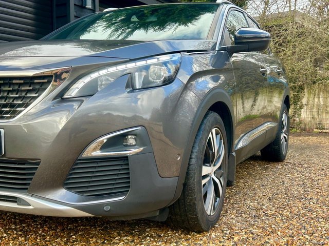 View our PEUGEOT 3008