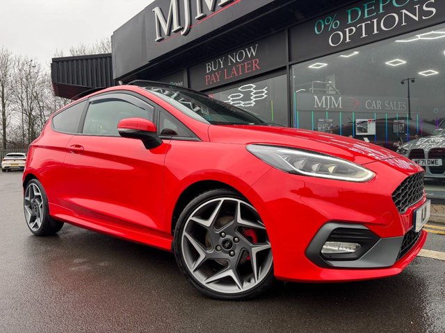 2020 FORD FIESTA 2020 1.5T EcoBoost ST-3 Hatchback 3dr Petrol Manual Euro 6 (200 ps) * HUGE SPEC LIST * PANORAMIC SUNROOF * HEATED STEERING WHEEL * ST PERFORMANCE PACK * B&O SOUND SYSTEM * LED LIGHTS * CRUISE CONTROL * APPLE CARPLAY * REAR CAMERA * HEATED RECARO SETAS * 18" MAGNETIC ALLOYS * PRIVACY GLASS * 4.2" DISPLAY * RACE RED * QUICKCLEAR WINDSCREEN * RED BRAKE CALIPES * FORD SYNC 3 * ST SPORTS SUSPENSION * SAT NAV * DAB * STUNNING THROUGHOUT *