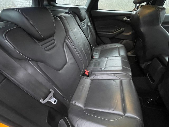 2017 FORD FOCUS - Photo 10