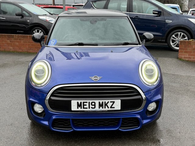 2019 MINI Hatch 1.5L Cooper Sport 3dr - Photo 2