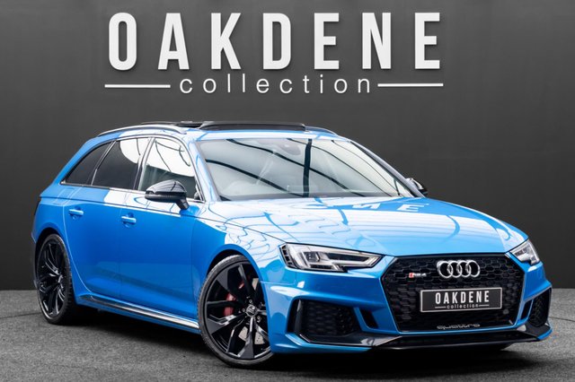 View our AUDI RS4 AVANT