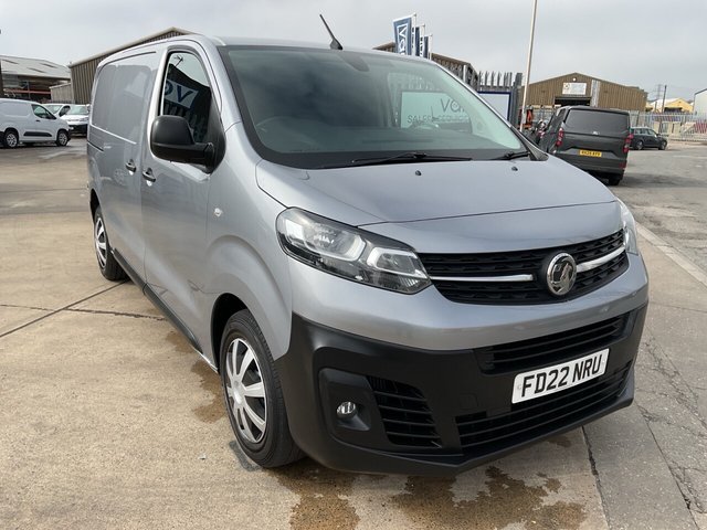 2022 VAUXHALL VIVARO