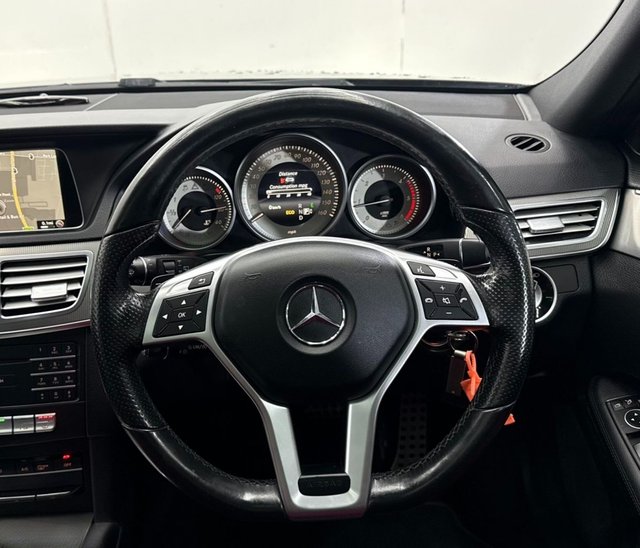 2016 Mercedes-Benz E-CLASS - Photo 10