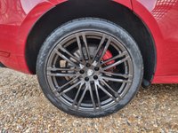 USED 2017 67 PORSCHE MACAN 3.6T V6 Turbo SUV 5dr Petrol PDK 4WD Euro 6 (s/s) (400 ps) ** WE OFFER FINANCE ON THIS CAR **