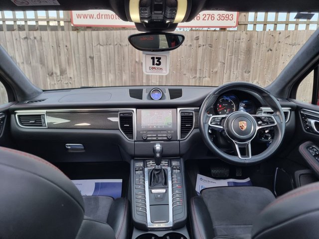 2017 PORSCHE MACAN 3.6T V6 Turbo SUV 5dr Petrol PDK 4WD Euro 6 (s/s) (400 ps) - Photo 9