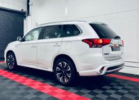 USED 2017 67 MITSUBISHI OUTLANDER 2.0h 12kWh 4h SUV 5dr Petrol Plug-in Hybrid CVT 4WD Euro 6 (s/s) (200 ps) 
