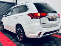 USED 2017 67 MITSUBISHI OUTLANDER 2.0h 12kWh 4h SUV 5dr Petrol Plug-in Hybrid CVT 4WD Euro 6 (s/s) (200 ps) 