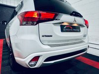 USED 2017 67 MITSUBISHI OUTLANDER 2.0h 12kWh 4h SUV 5dr Petrol Plug-in Hybrid CVT 4WD Euro 6 (s/s) (200 ps) 