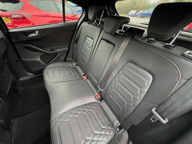 2023 Ford Focus 1L St-Line Vignale 5dr - Photo 11