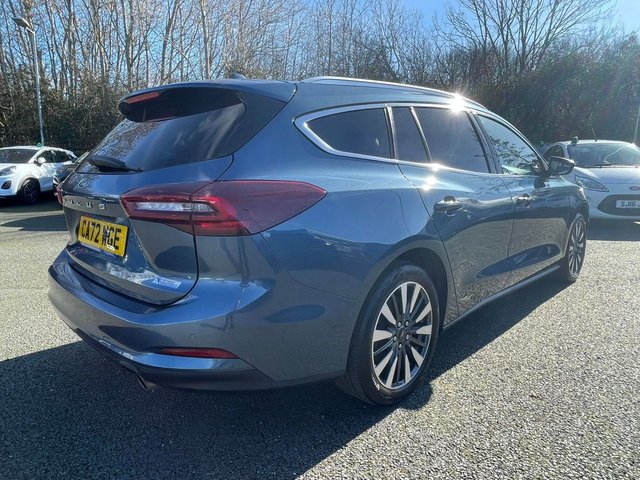 2022 Ford Focus 1L Titanium Vignale 5dr - Photo 3