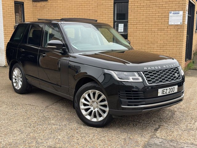 View our Land Rover Range Rover 3.0 TD V6 Vogue SUV 5dr Diesel Auto 4WD Euro 6 (s/s) (258 ps)