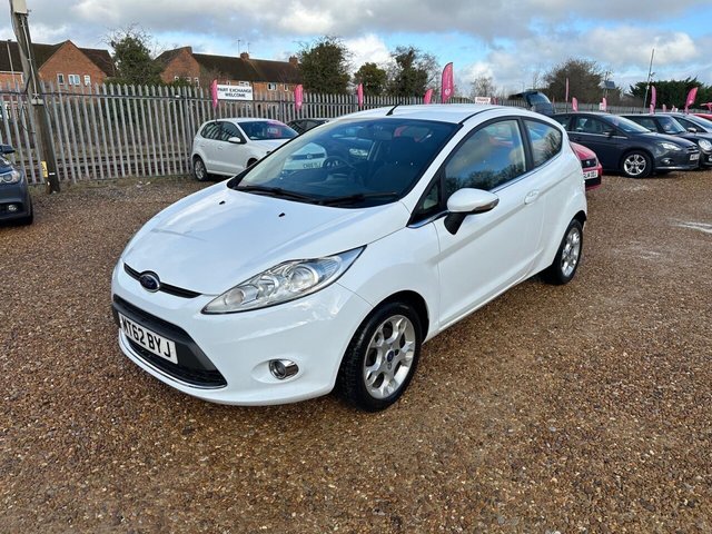2012 FORD FIESTA 1.25 Zetec Euro 5 3dr - Photo 3