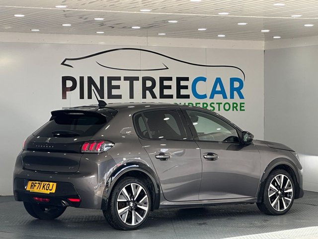 2022 PEUGEOT 208 - Photo 10