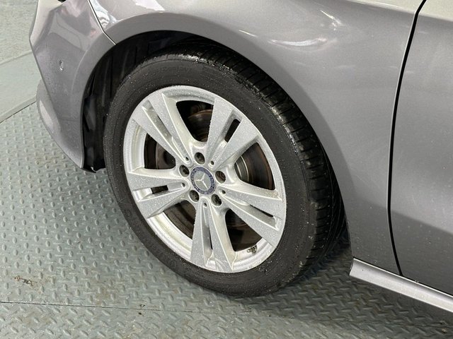 2015 Mercedes-Benz A-CLASS - Photo 12