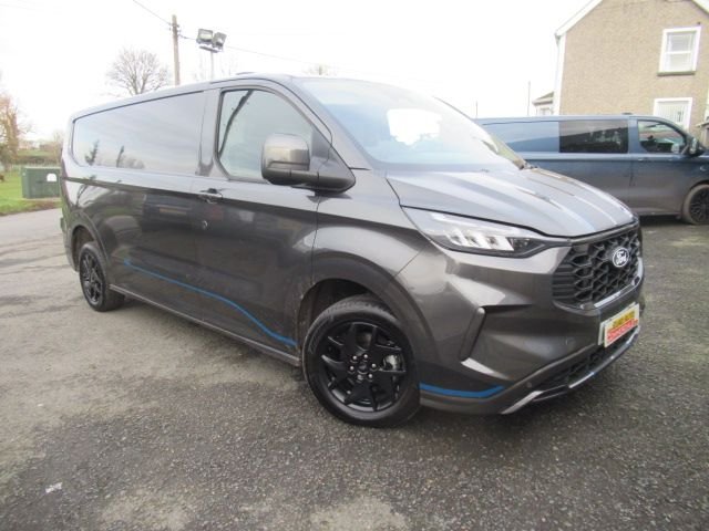 View our Ford Transit Custom 2.0 320 LWB 170 psi Auto  Sport EcoBlue Panel Van 5dr Diesel 