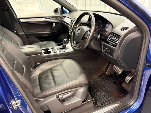 2016 VOLKSWAGEN TOUAREG 2016 3.0 TDI V6 262 BHP BLUEMOTION TECH R-LINE 5DR 4WD TIPTRONIC (EURO 6) - Photo 8