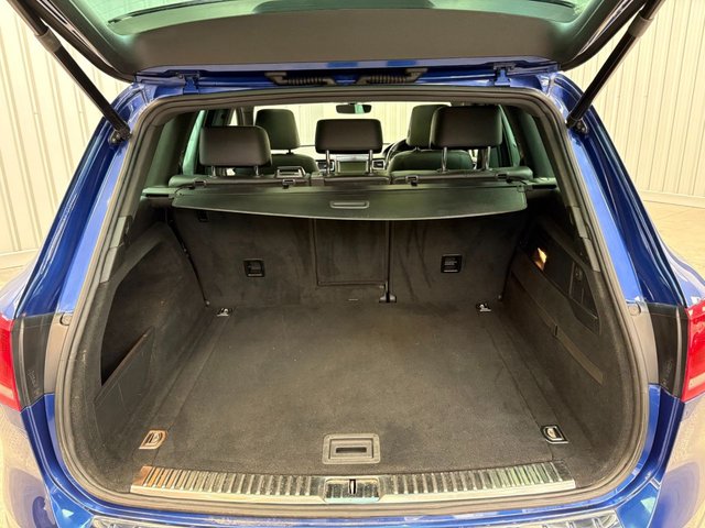 2016 VOLKSWAGEN TOUAREG 2016 3.0 TDI V6 262 BHP BLUEMOTION TECH R-LINE 5DR 4WD TIPTRONIC (EURO 6) - Photo 11