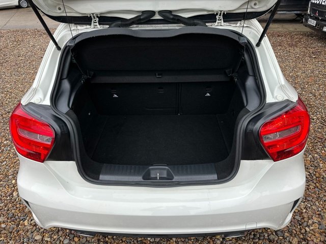 2014 MERCEDES-BENZ A-CLASS 1.5 A180 CDI AMG Sport Hatchback 5dr Diesel Manual Euro 5 (s/s) (109 ps) - Photo 6