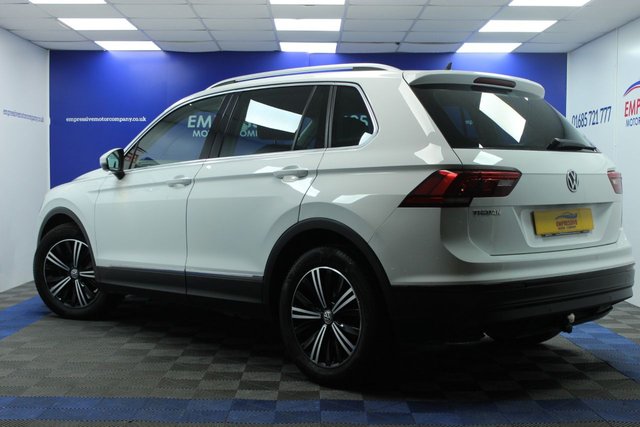 2018 VOLKSWAGEN TIGUAN - Photo 4