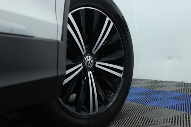 2018 VOLKSWAGEN TIGUAN - Photo 3