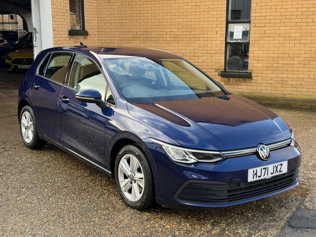 2021 Volkswagen Golf 2L Life 5dr - Photo 2