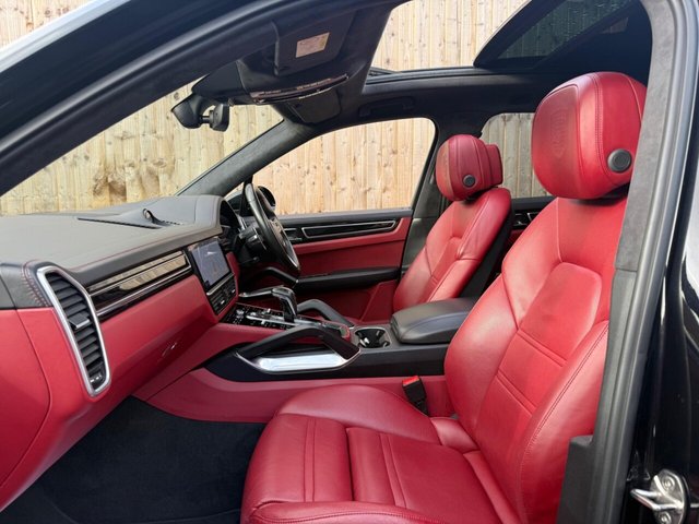 2020 PORSCHE CAYENNE 2020 4.0 V8 E-Hybrid 14.1kWh Turbo S TiptronicS 4WD Euro 6 (s/s) 5dr - Photo 8