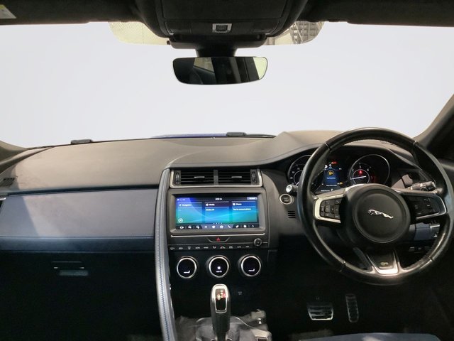2018 Jaguar E-Pace 2L R-Dynamic S 5dr - Photo 3