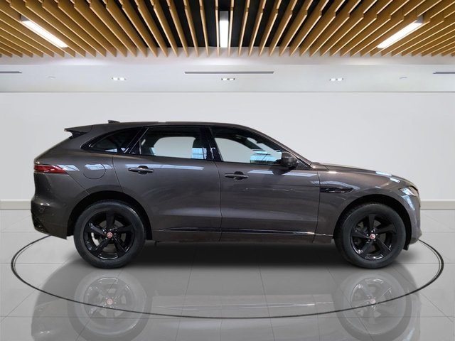 2022 Jaguar F-Pace 2L R-Dynamic S 5dr - Photo 9