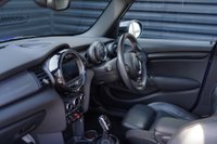 USED 2019 69 MINI HATCH 1.5 Cooper Sport Steptronic Euro 6 (s/s) 5dr Dual Pan Roof Starlight Blue