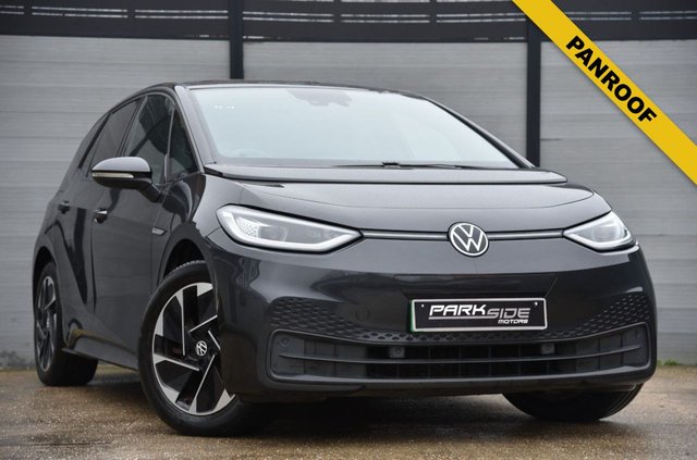 2021 ID.3 PRO PERFORMANCE 58KWH FAMILY HATCHBACK 5DR ELECTRIC AUTO 204 PS PANORAMIC ROOF... photo